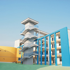 青少年活動(dòng)中心 青少年活動(dòng)中心